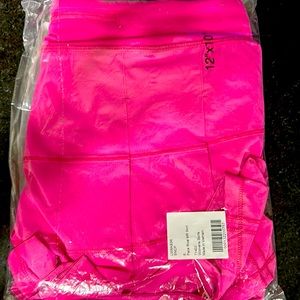 Lululemon Pace Rival MR Skirt in Sonic Pink, Size 6.  New still in package.